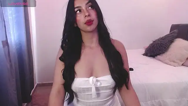 Snapshot of Melaniie01 chatting on April 9, 2026, 10:37 pm Melaniie01 online show from April 9, 2026, 10:37 pm