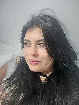 Alyaa s online show from April 2, 2026, 7:50 am