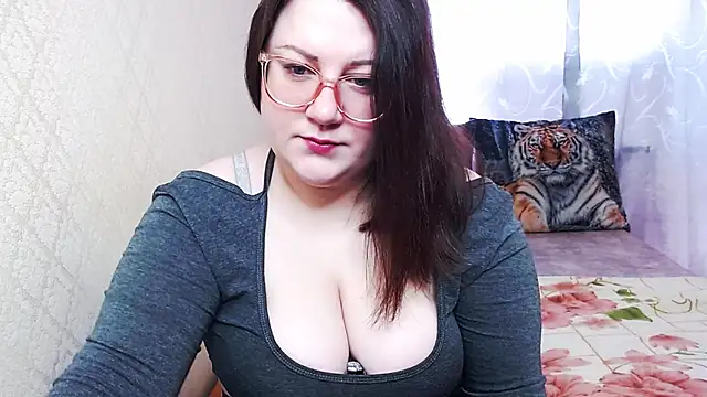 Sindy Jeniceee online show from February 12, 2025, 6:08 am