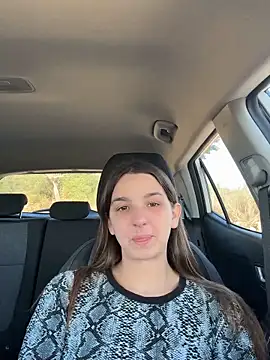 DoriDeluxe66 online show from September 27, 2025, 7:57 am