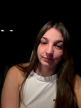 DoriDeluxe66 online show from September 29, 2025, 9:30 pm