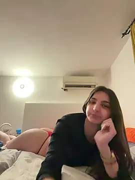 DoriDeluxe66 online show from February 16, 2026, 6:48 pm