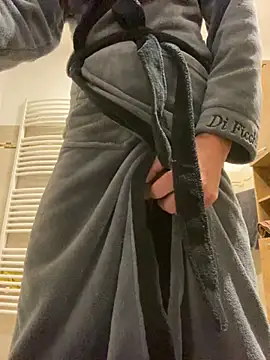 muschiliebhaber1xh online show from October 12, 2025, 5:28 am