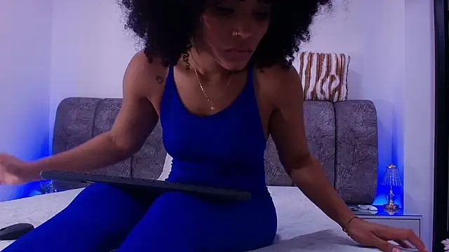 naia blessed online show from February 5, 2026, 7:18 pm