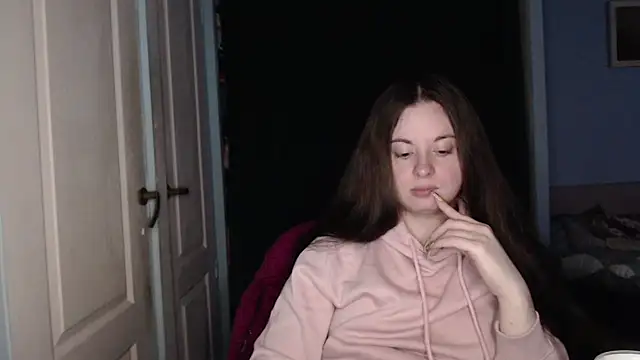 ryhhnnagold99 online show from April 11, 2026, 5:28 pm