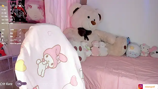 mia angel  online show from December 23, 2024, 10:44 pm