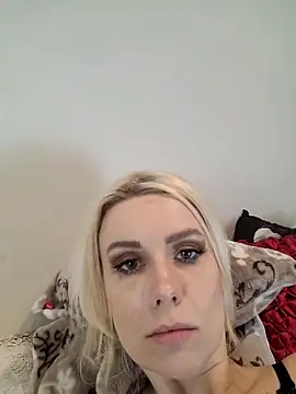 AureliaDoux online show from March 15, 2025, 9:38 pm