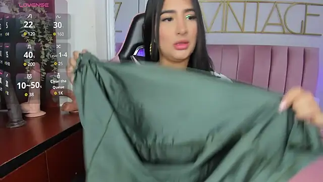 amy-thomson1 online show from September 11, 2025, 12:05 pm