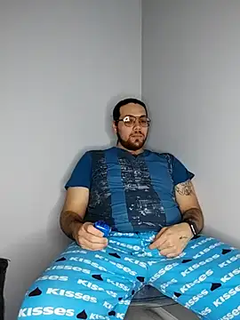 lucasgalacticman online show from February 22, 2025, 10:07 am