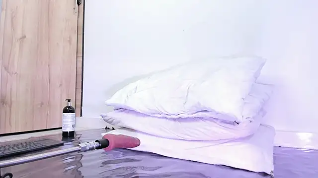 angel mouna online show from January 25, 2025, 9:25 pm