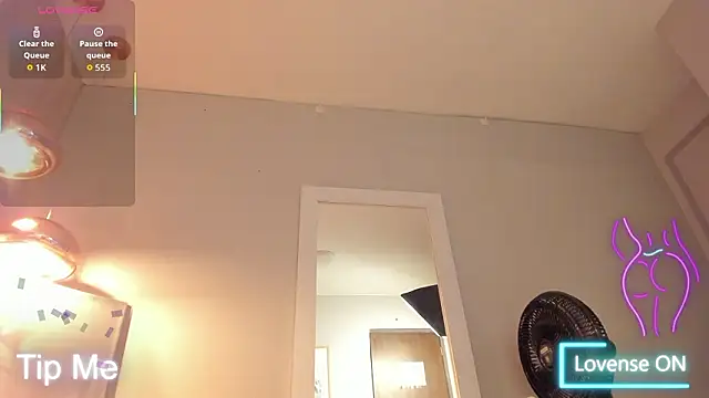 bonie lov online show from February 20, 2026, 10:32 pm