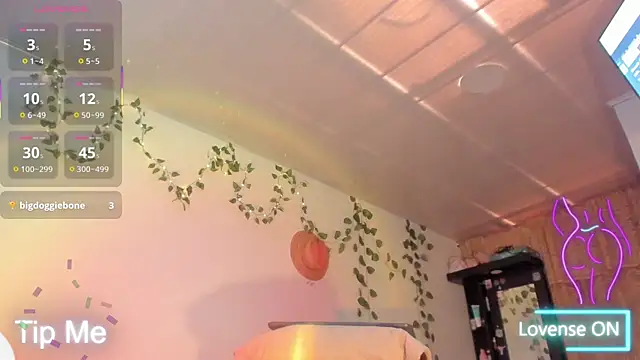 bonie lov online show from March 31, 2026, 10:10 pm