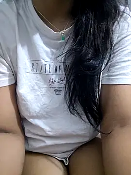 RadhaBabe online show from April 21, 2026, 11:49 am