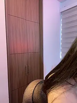 Snapshot of KateLatorre chatting on November 13, 2025, 9:03 pm KateLatorre online show from November 13, 2025, 9:03 pm