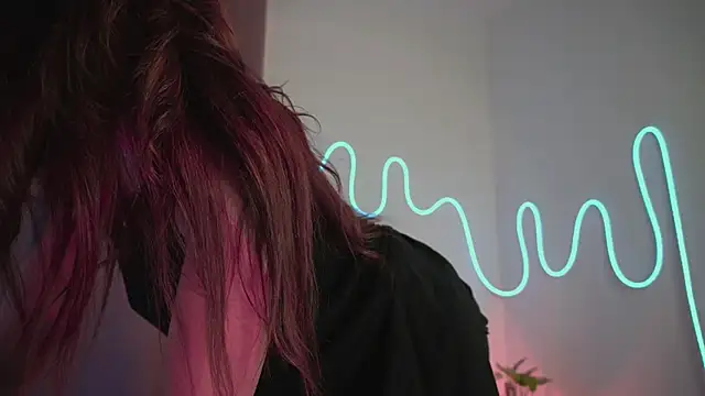 HannaMoom online show from December 17, 2024, 10:22 pm