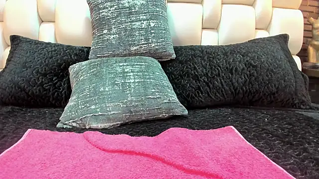 Salo Heaven online show from February 5, 2025, 4:47 pm