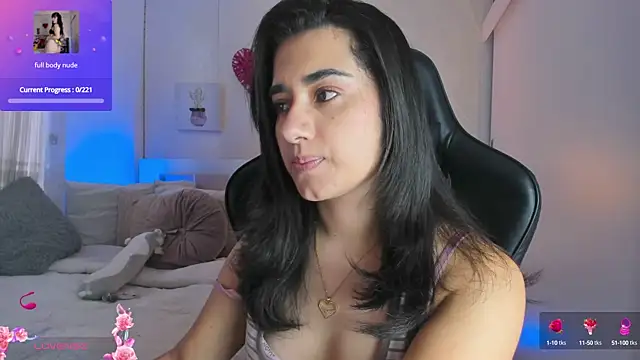 annadu011 online show from February 21, 2025, 2:16 pm