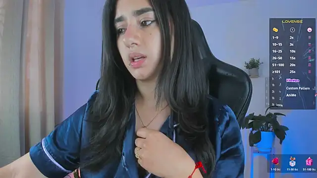 annadu011 online show from April 17, 2026, 1:47 pm