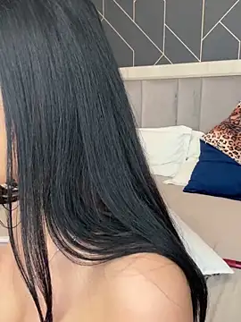 EmyLaveau online show from February 15, 2025, 8:22 am