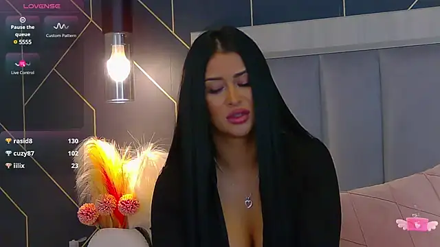 EmyLaveau online show from February 24, 2025, 8:38 am