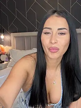 EmyLaveau online show from March 14, 2025, 1:02 pm