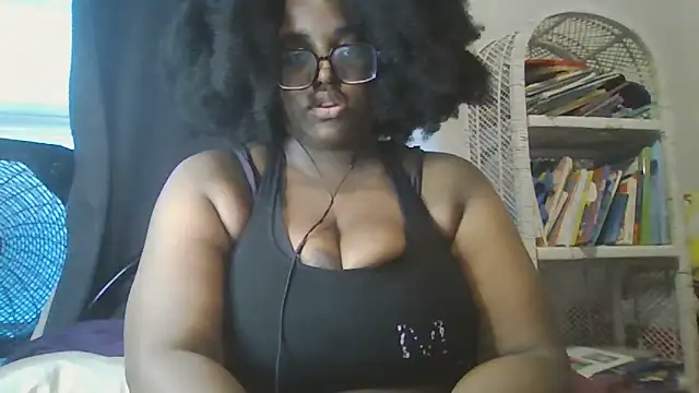 Snapshot of MissCC99 chatting on June 18, 2026, 12:44 am MissCC99 online show from June 18, 2026, 12:44 am