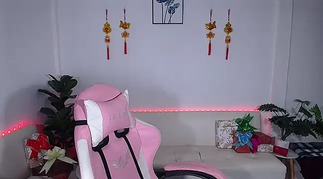 plysaithailand online show from February 17, 2025, 7:37 am