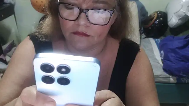 selenax2023 online show from October 11, 2025, 5:11 pm