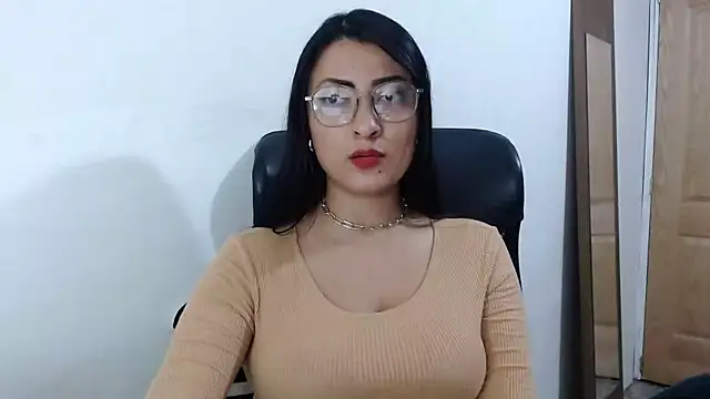 SavannaEvans001 online show from September 11, 2025, 12:22 am