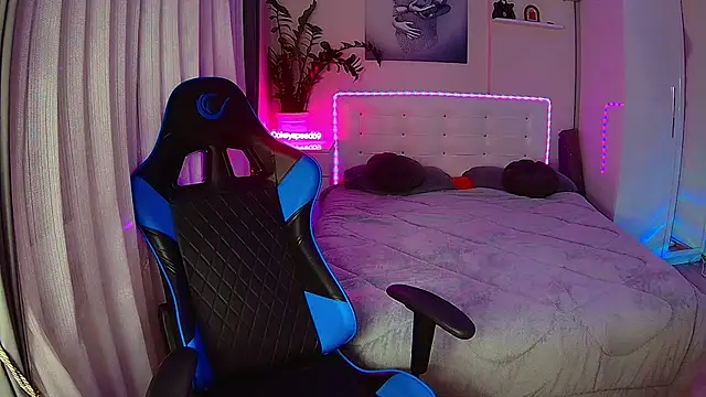 cokeyspeed69 online show from April 20, 2026, 10:51 am