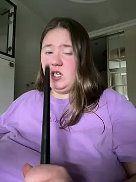 remirann  online show from January 4, 2025, 5:47 pm