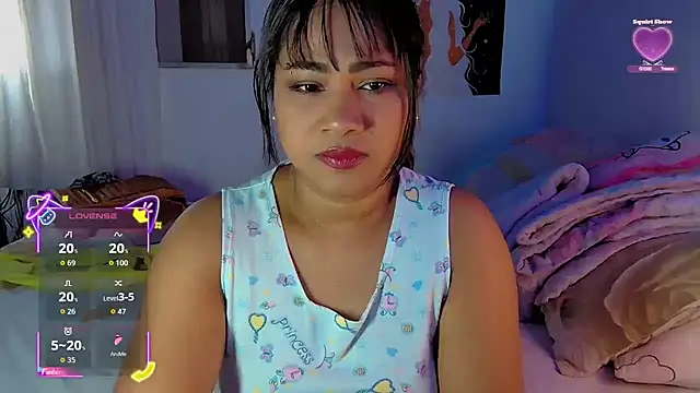 kiarybell   online show from May 27, 2026, 7:55 pm