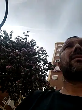 juandi21cm online show from April 16, 2026, 4:19 pm