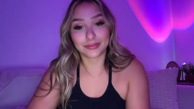 Snapshot of lustfulsmiles chatting on June 9, 2026, 1:01 pm lustfulsmiles online show from June 9, 2026, 1:01 pm