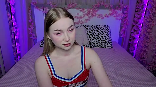 LilyStarlight online show from April 26, 2026, 3:26 am