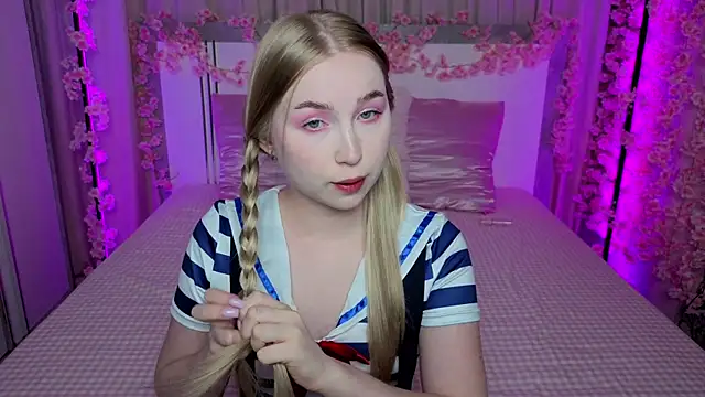Snapshot of LilyStarlight chatting on July 2, 2026, 3:45 am LilyStarlight online show from July 2, 2026, 3:45 am