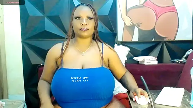 Ebonyfancyface online show from April 22, 2026, 5:14 pm