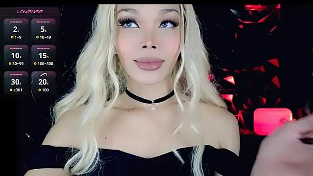 Snapshot of sugar_bbyxx chatting on September 25, 2025, 7:28 pm sugar bbyxx online show from September 25, 2025, 7:28 pm