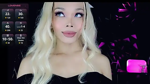 Snapshot of sugar_bbyxx chatting on September 28, 2025, 9:42 pm sugar bbyxx online show from September 28, 2025, 9:42 pm