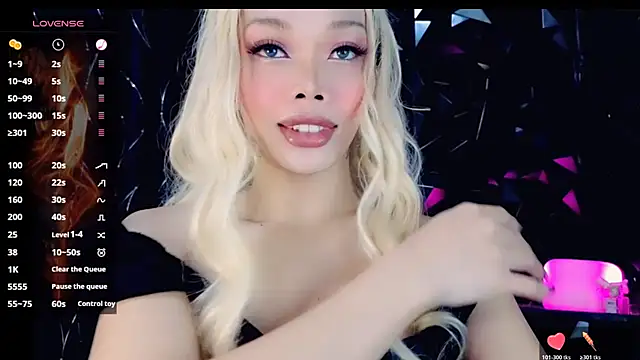 Snapshot of sugar_bbyxx chatting on October 23, 2025, 5:07 am sugar bbyxx online show from October 23, 2025, 5:07 am