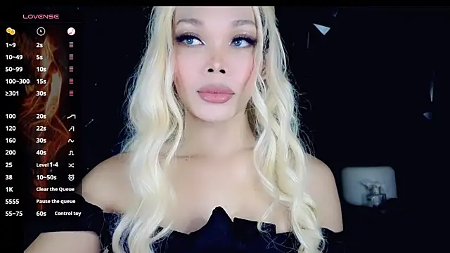 Snapshot of sugar_bbyxx chatting on November 11, 2025, 5:18 am sugar bbyxx online show from November 11, 2025, 5:18 am