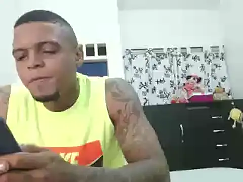 hot and naughty latin online show from January 3, 2025, 10:31 am