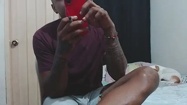 hot and naughty latin online show from February 13, 2026, 11:28 am