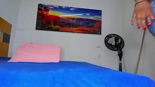  ebony-queen  online show from February 7, 2025, 11:56 am