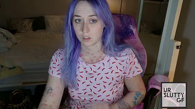 ursluttygf online show from April 22, 2026, 2:14 am