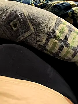 manuel9428 online show from April 22, 2026, 10:44 pm