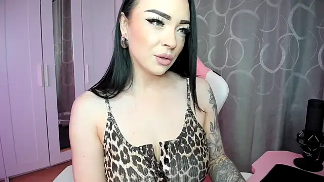 na dolli online show from April 12, 2026, 2:00 pm