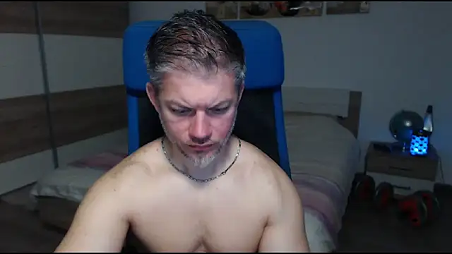 RobbyShawz online show from March 15, 2025, 5:41 am