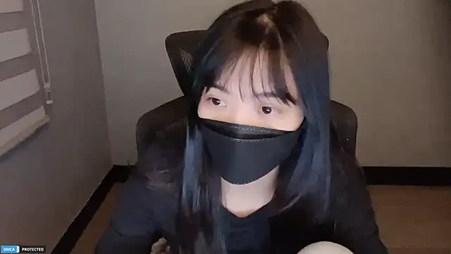 Ayase momo online show from January 12, 2025, 12:07 am