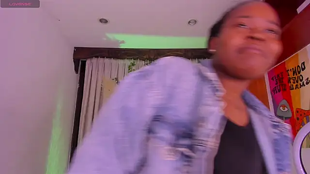 Rianamanson online show from March 23, 2026, 4:38 am